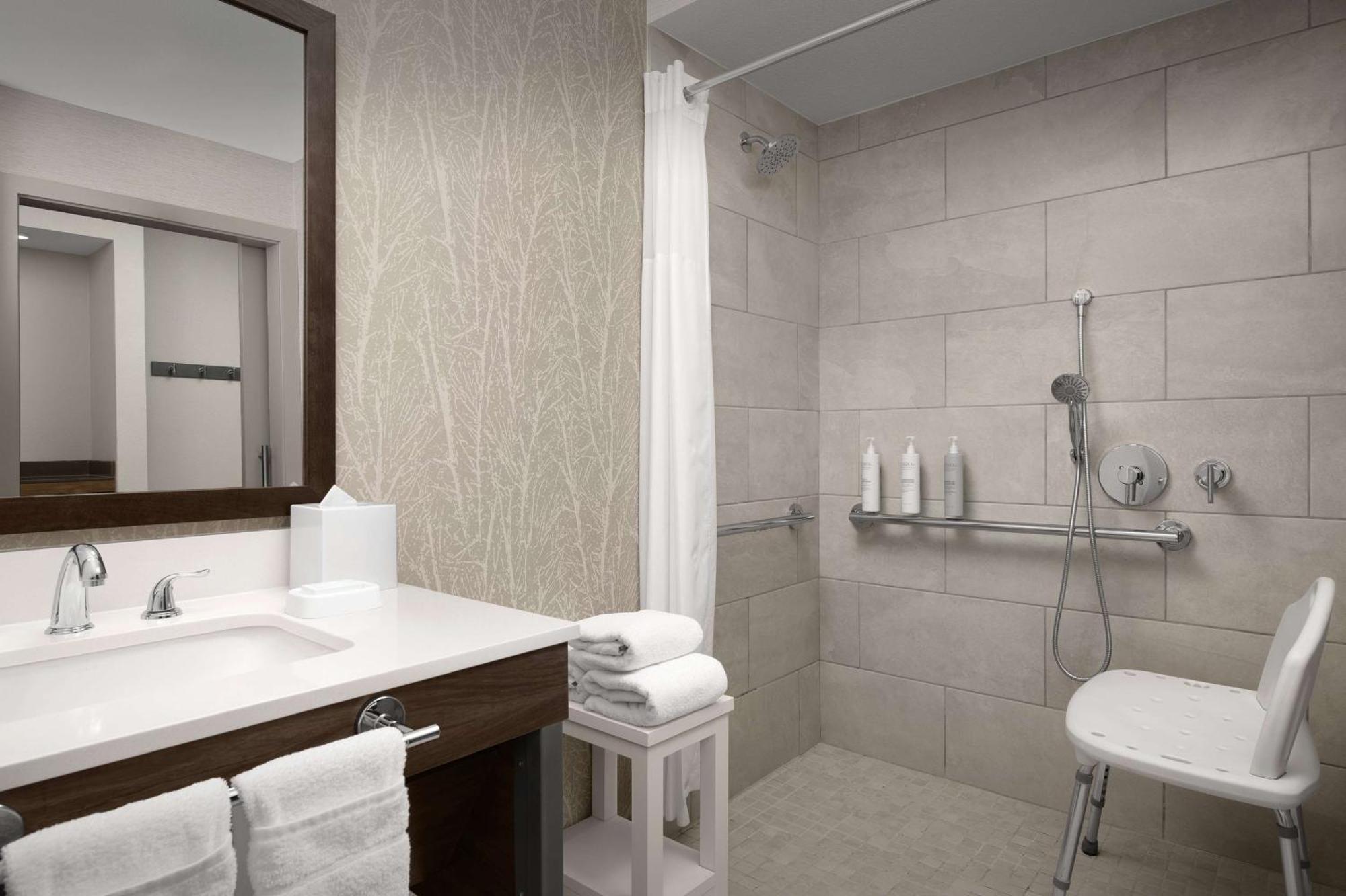 Hampton Inn & Suites Paso Robles Bagian luar foto
